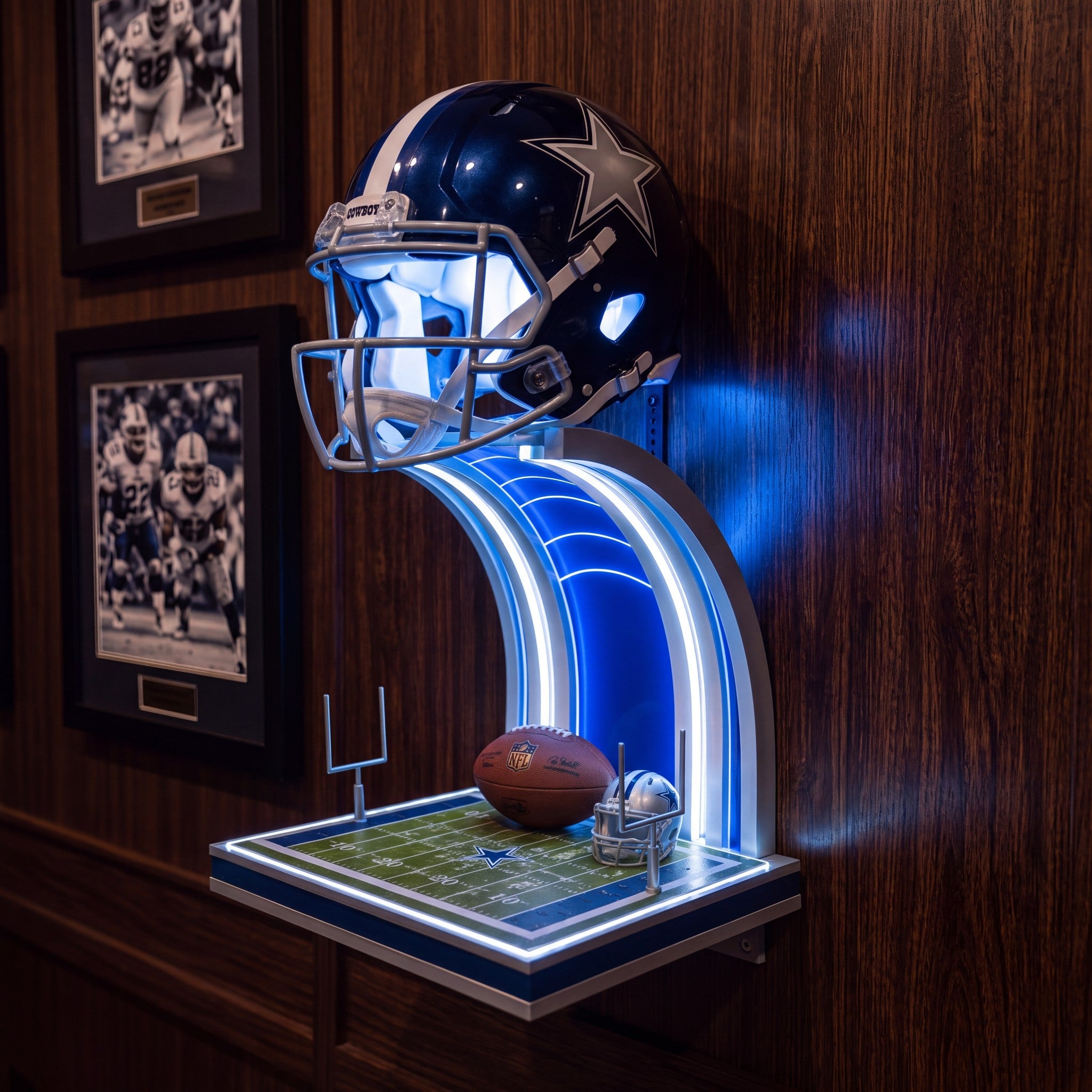 Tunnel View display shown straight on, helmet centerpiece and field detail