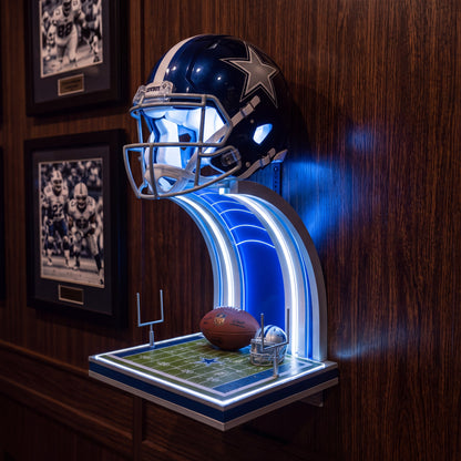 Tunnel View display shown straight on, helmet centerpiece and field detail